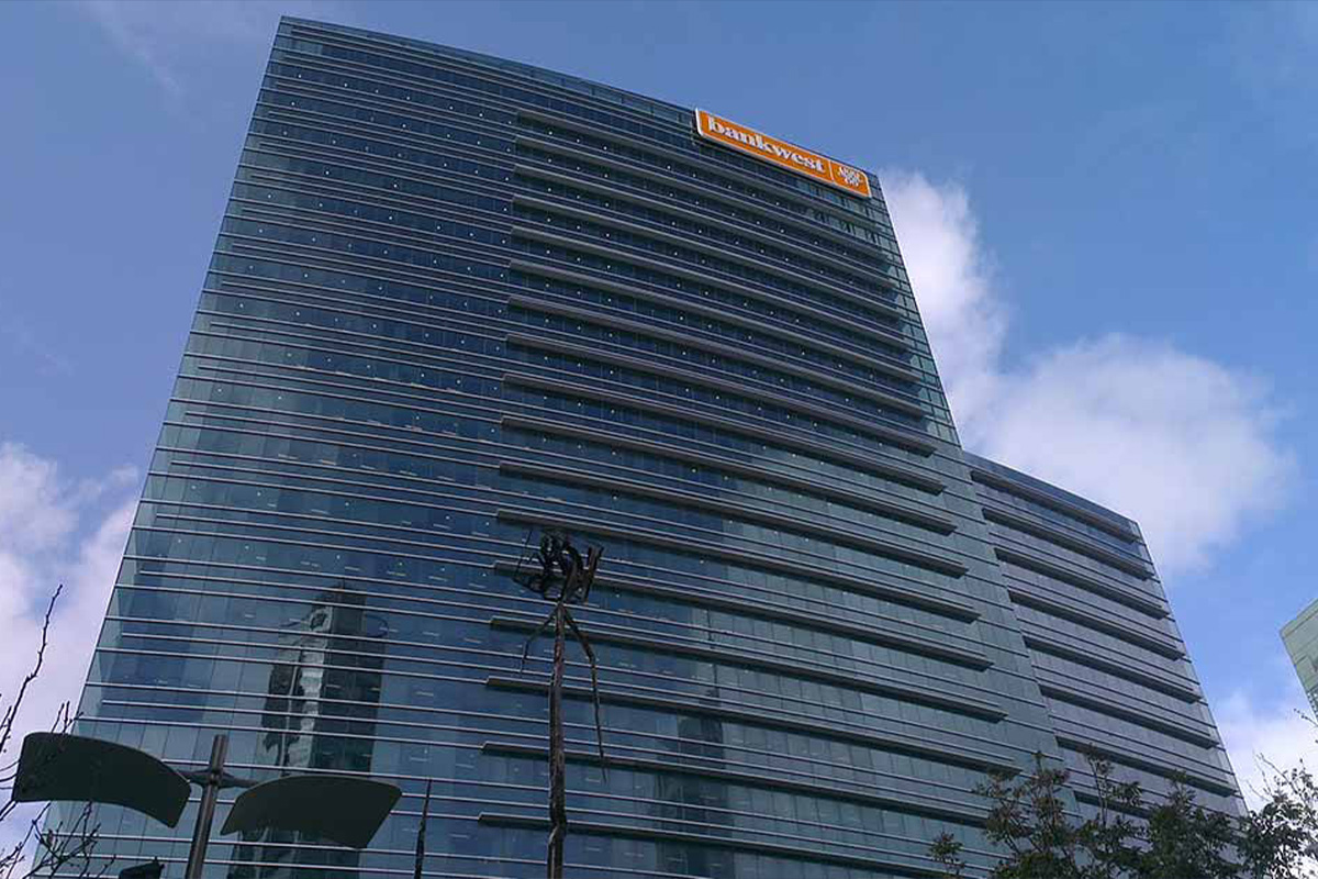 Raine Square